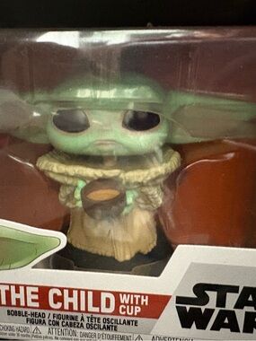 Star Wars The Child Figure in Green with Tan Robe and Brown Cup - 369